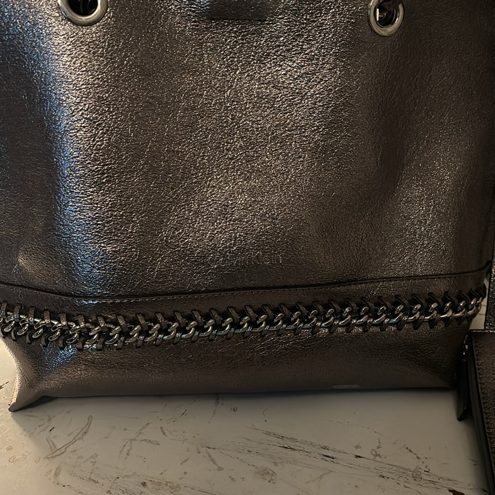 Calvin Klein Reversible Handbag - Picture 3 of 4